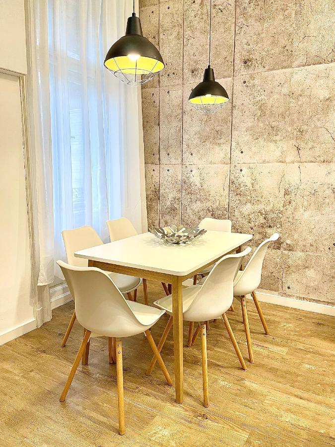 Dream Design Apartment - 3 Bedrooms & Finn Sauna Budapest Exterior foto