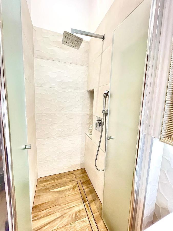 Dream Design Apartment - 3 Bedrooms & Finn Sauna Budapest Exterior foto