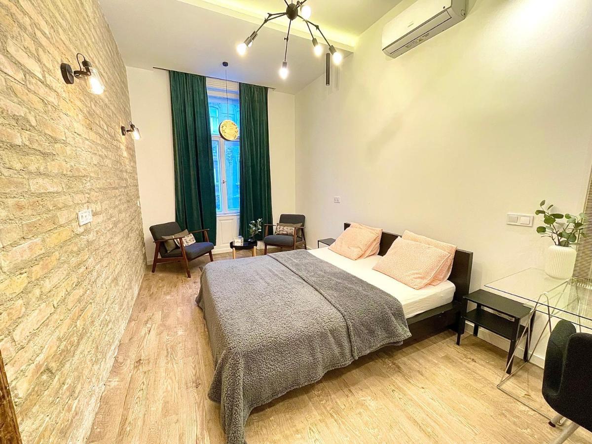 Dream Design Apartment - 3 Bedrooms & Finn Sauna Budapest Exterior foto